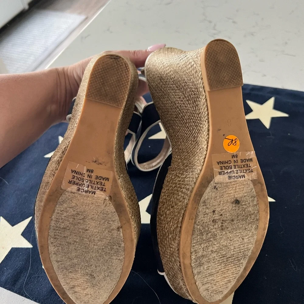 Navy and white wedge heels size 8 - Picture 4 of 4